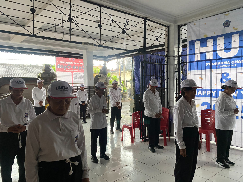 Semangat Lansia Ikuti Giat Posyandu Terpadu Lansia di Banjar Dukuh Dalung